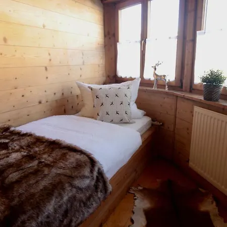 Belle Kitz Im Zentrum By Belle كيتزبوهيل
